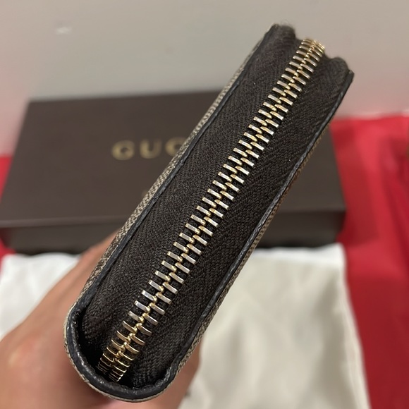 Sold‼️‼️Authentic Gucci Monogram Long Zippy Wallet💓 - Picture 5 of 17